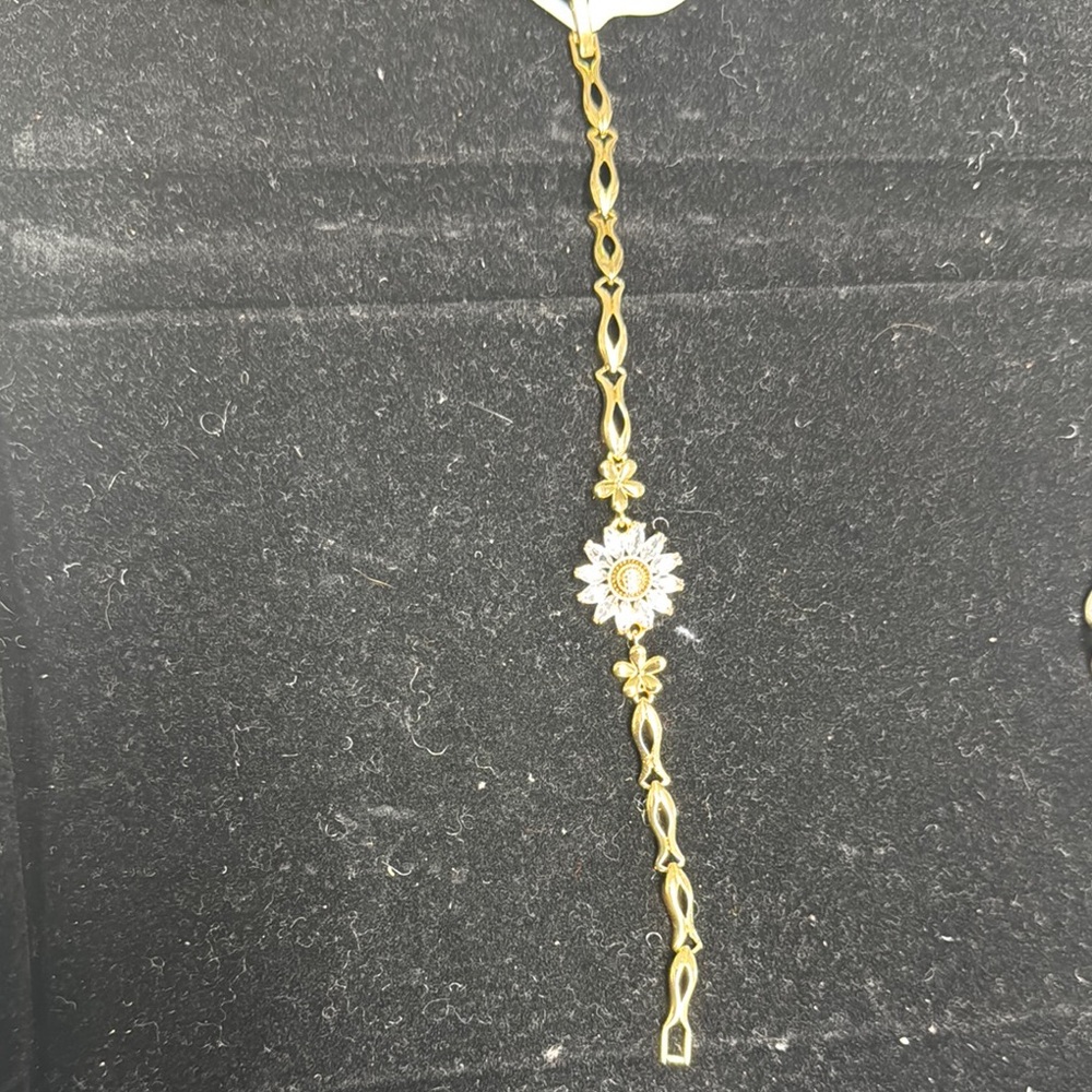 Gold and Silver Daisy Bracelet